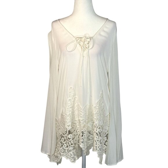 Blu Pepper Dresses & Skirts - Blu Pepper Size Small Boho Tunic With Crochet Hem White Long Sleeve